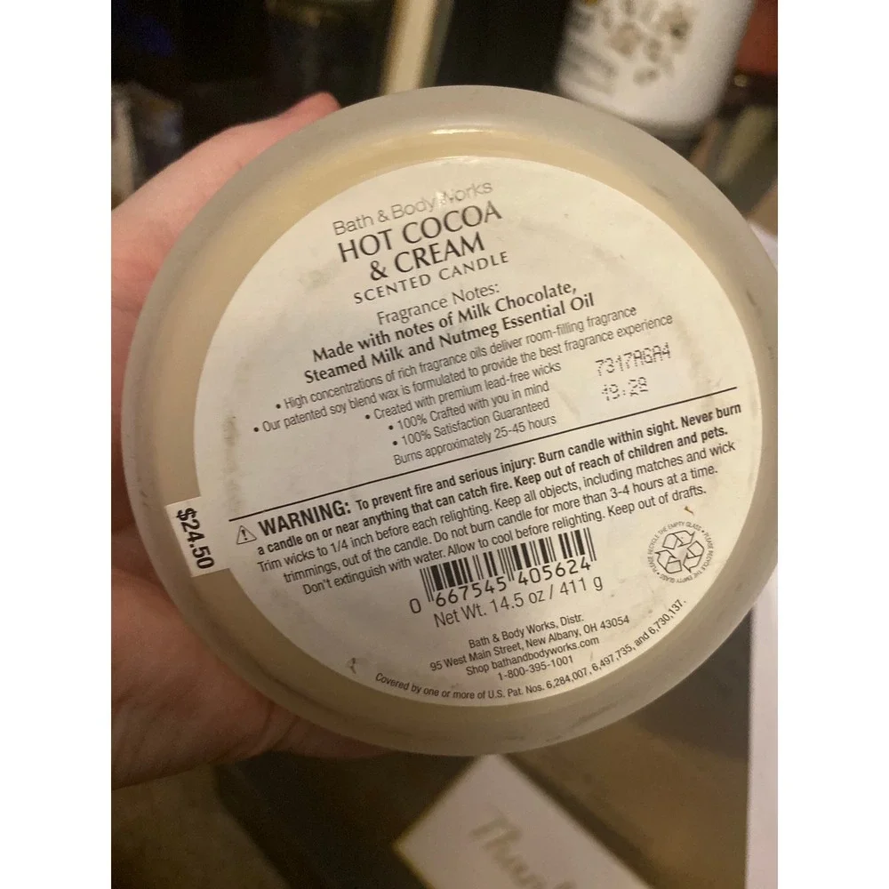 bath and body works hot cocoa and cream camp winter candle - Picture 4 of 4